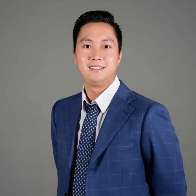 Khoa Tan